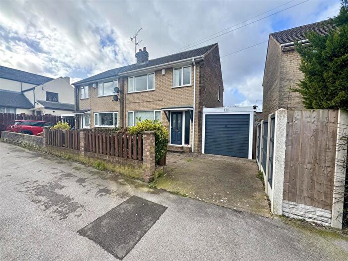 3 Bedroom House To Rent In Warminster Road, Sheffield, S8