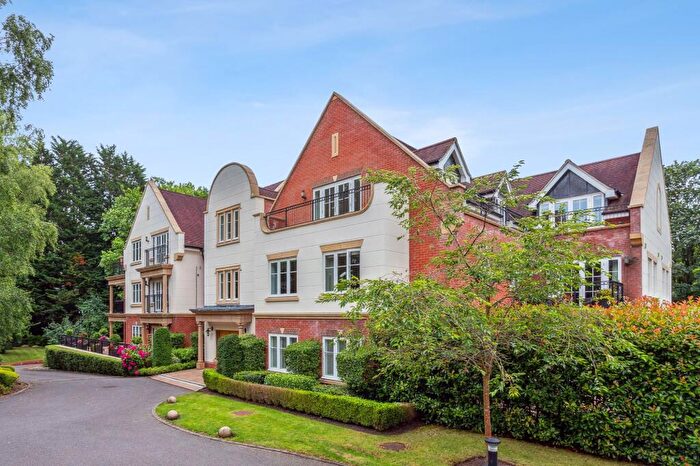 3 Bedroom Apartment For Sale In Fircroft, Sunningdale, SL5