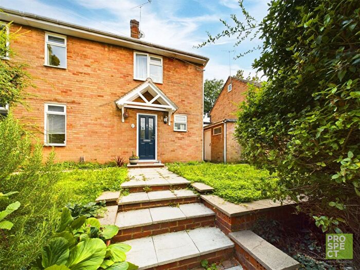 3 Bedroom Semi-Detached House To Rent In Courtlands, Maidenhead, Berkshire, SL6