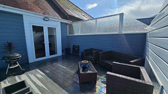 4 Bedroom Flat To Rent In Torquay Road, Paignton, TQ3