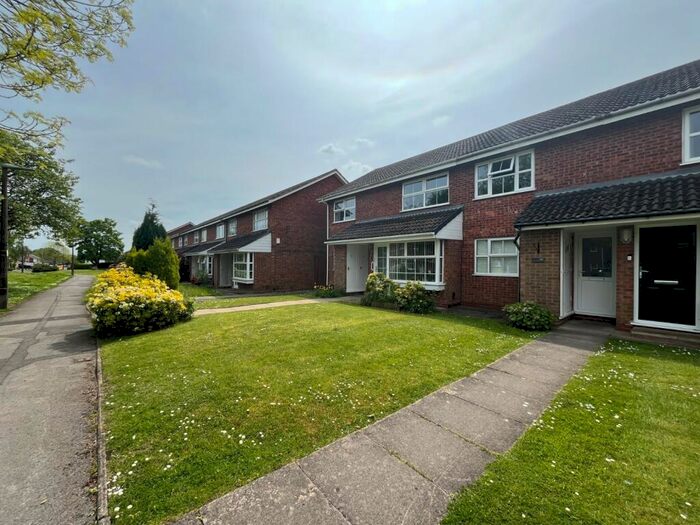 2 Bedroom Maisonette To Rent In Mallaby Close, Shirley, Solihull, B90
