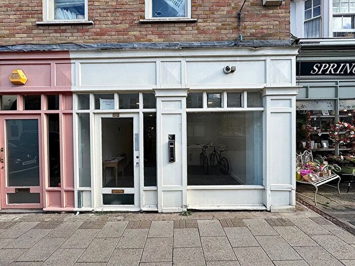 2 Bedroom Flat For Sale In Moulsham Street, Chelmsford, CM2