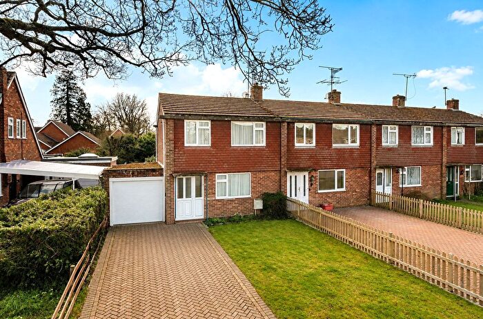 3 Bedroom End Terrace House For Sale In Leighfield, Mortimer Common, Reading, Berkshire, RG7