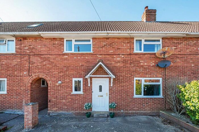 3 Bedroom Terraced House For Sale In Greensey, Ragged Appleshaw, Andover, SP11