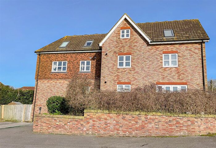 2 Bedroom Flat For Sale In Harley Lane, Heathfield, TN21