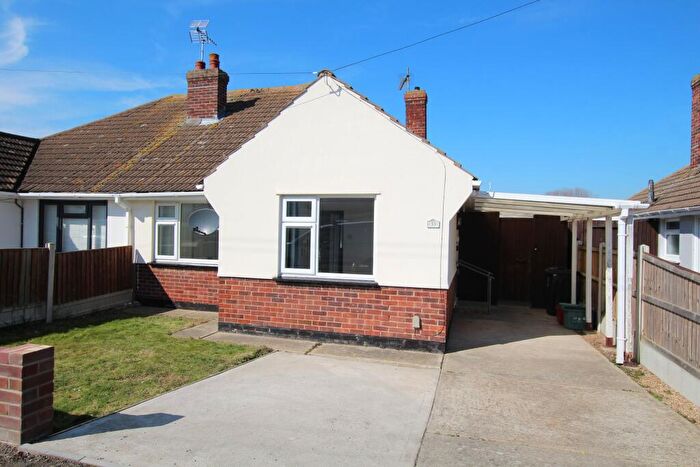 2 Bedroom Bungalow To Rent In Brentwood Road, Holland-on-Sea, Clacton-on-Sea, CO15