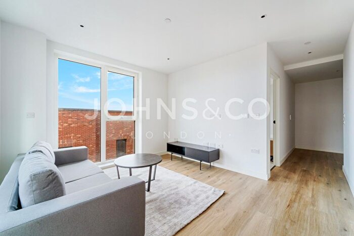 1 Bedroom Flat To Rent In The Green Quarter, Southall, London, UB1