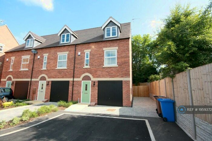 3 Bedroom Terraced House To Rent In Roston Court, Spondon, Derby, DE21