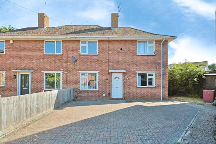 4 Bedroom Semi-Detached House For Sale In Friends Road, Norwich, NR5