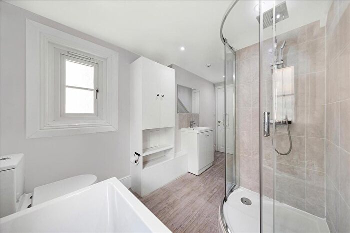1 Bedroom Flat To Rent In Comeragh Road, London, W14