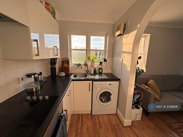 1 Bedroom Flat To Rent In Pincott Place, London, SE4