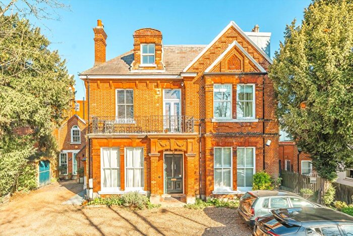 2 Bedroom Flat To Rent In West Hill, Putney, SW15
