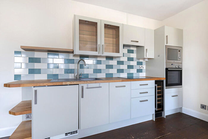 1 Bedroom Apartment To Rent In Berkeley Place, Cheltenham, GL52