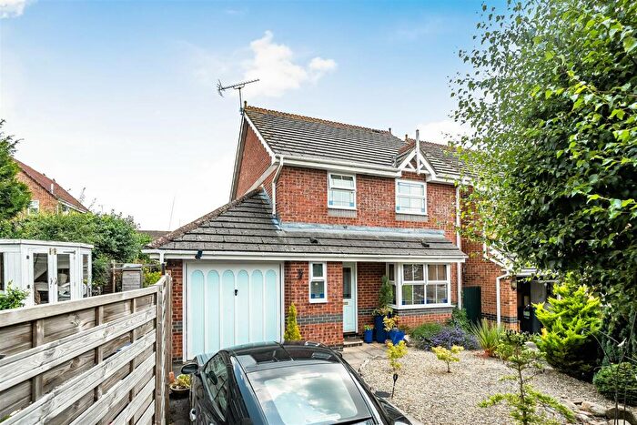 3 Bedroom Detached House For Sale In Moss Mead, Chippenham, SN14