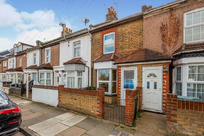 3 Bedroom Terraced House To Rent In Dover Road, Northfleet, Gravesend, Kent, DA11