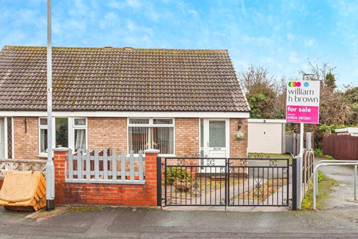 2 Bedroom Semi-Detached Bungalow For Sale In Wood Crescent, Rothwell, Leeds, LS26