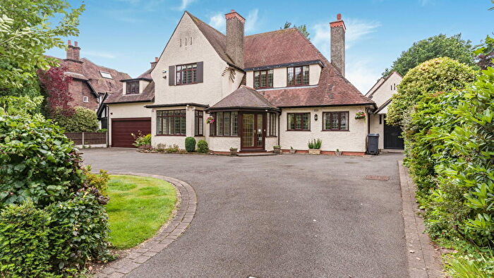 4 Bedroom Detached House For Sale In Somerville Road, Sutton Coldfield, B73