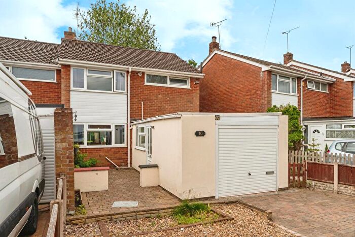 3 Bedroom End Of Terrace House For Sale In Dentith Drive, Blacon, Chester, CH1