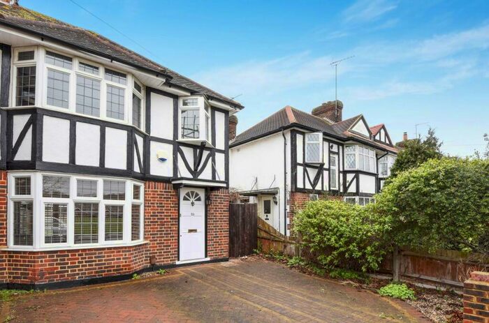 3 Bedroom End Of Terrace House To Rent In Latchmere Lane, Kingston Upon Thames, KT2