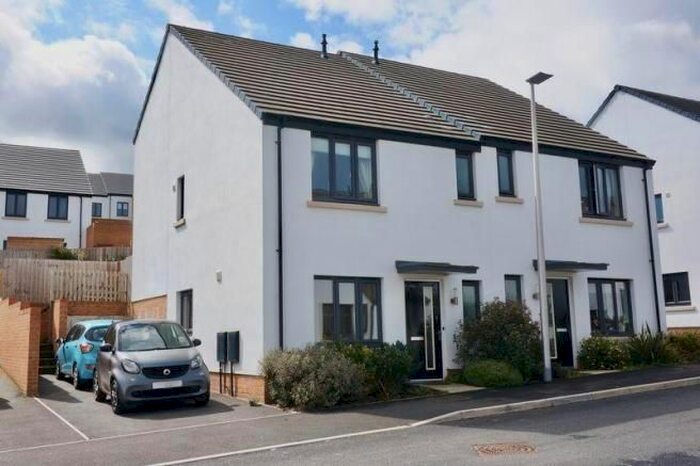 3 Bedroom Semi-Detached House To Rent In Little Marsh Road, Okehampton, EX20