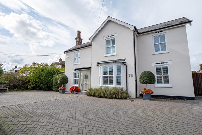 5 Bedroom Detached House For Sale In Oatlands Road, Botley, SO32