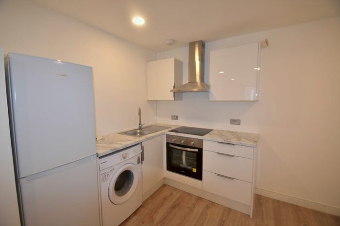 1 Bedroom Flat To Rent In London Road, Highstreet, Waterlooville, PO7