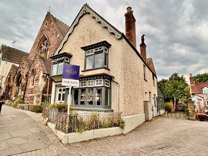 3 Bedroom Detached House For Sale In High Street, Newnham, GL14