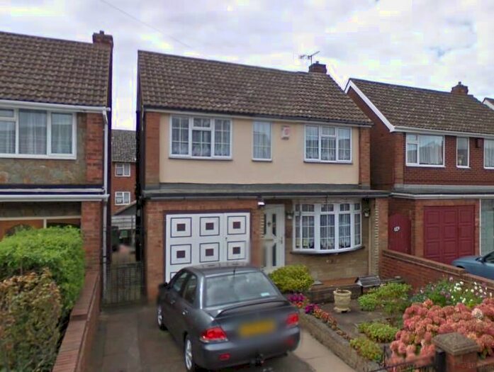 3 Bedroom Property To Rent In Greenfield Croft, Bilston, WV14