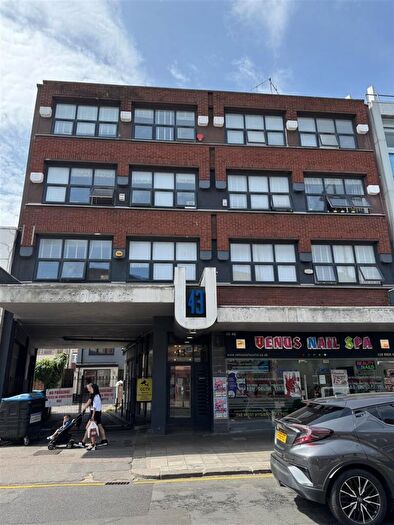 1 Bedroom Flat To Rent In Chase Side, Southgate, N14