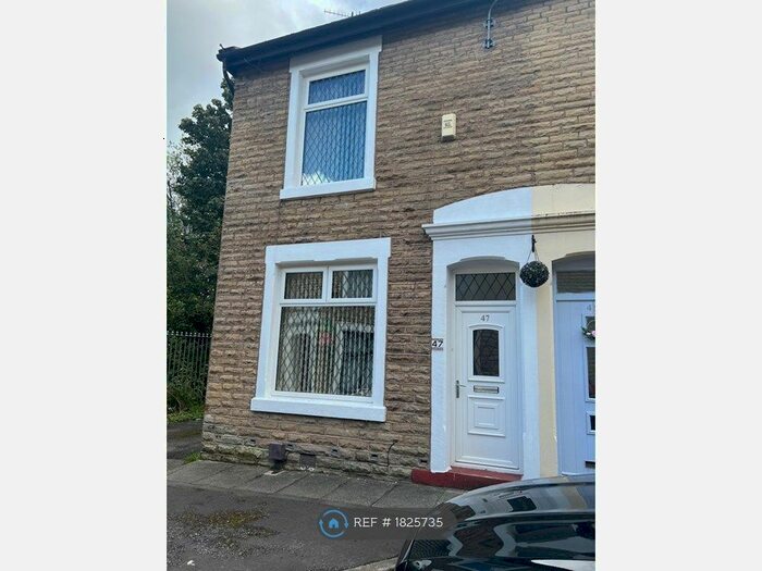3 Bedroom End Of Terrace House To Rent In Portland Street, Darwen, BB3