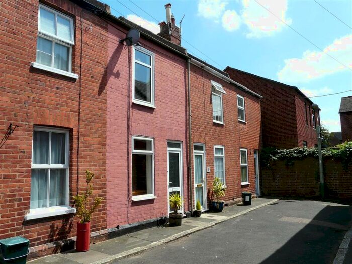 2 Bedroom Terraced House To Rent In City Centre, Exeter, EX1