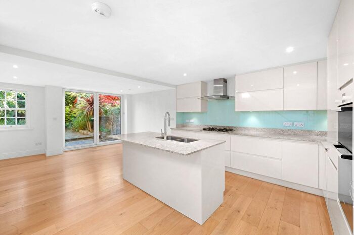 3 Bedroom Terraced House To Rent In Rochester Road, Camden, NW1