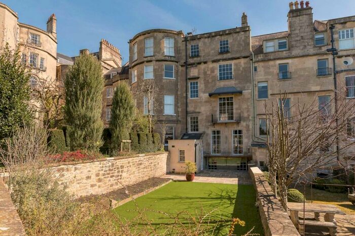 5 Bedroom House To Rent In Gay Street, BA1