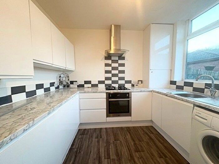 3 Bedroom End Of Terrace House To Rent In Oakenbottom Road, Bolton, BL2