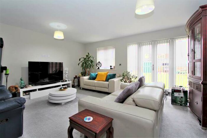4 Bedroom Semi-Detached House To Rent In Elmore Drive, Harrow, HA3