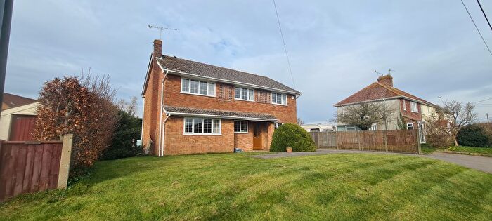 4 Bedroom Detached House For Sale In Lower Street, Okeford Fitzpaine, Blandford Forum, DT11