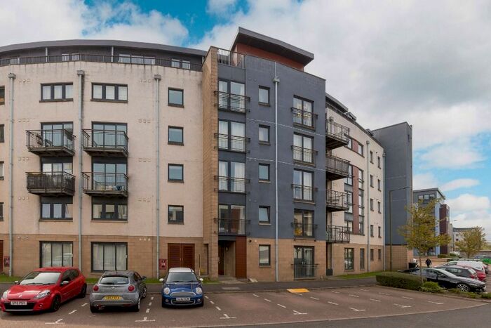 2 Bedroom Flat To Rent In East Pilton Farm Crescent, Pilton, Edinburgh, EH5