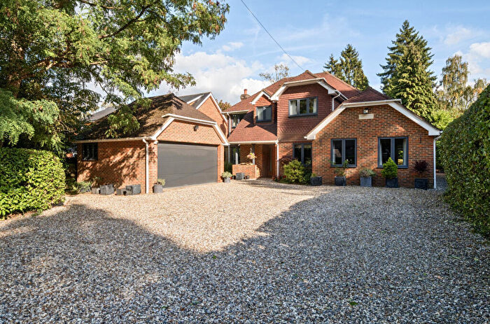 5 Bedroom Detached House For Sale In Hollybush Ride, Finchampstead, Wokingham, Berkshire, RG40