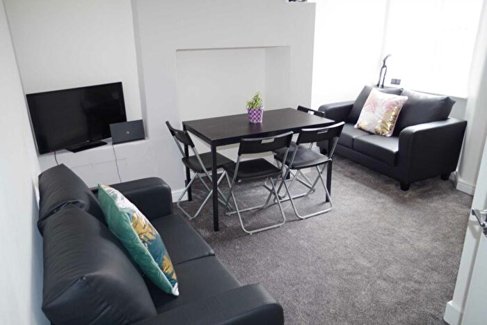 3 Bedroom Terraced House To Rent In Peacock Avenue, M6