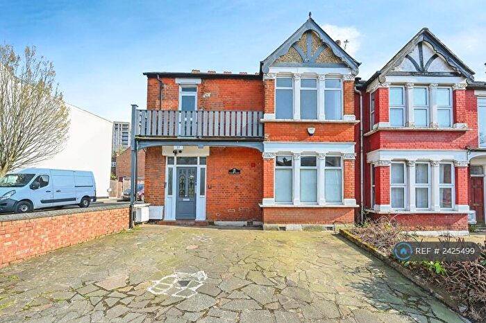 2 Bedroom Flat To Rent In Manor Park Crescent, Edgware, HA8