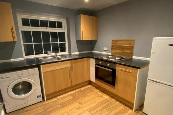 2 Bedroom Flat To Rent In Flat 1 Cedar Walk, Doncaster DN6