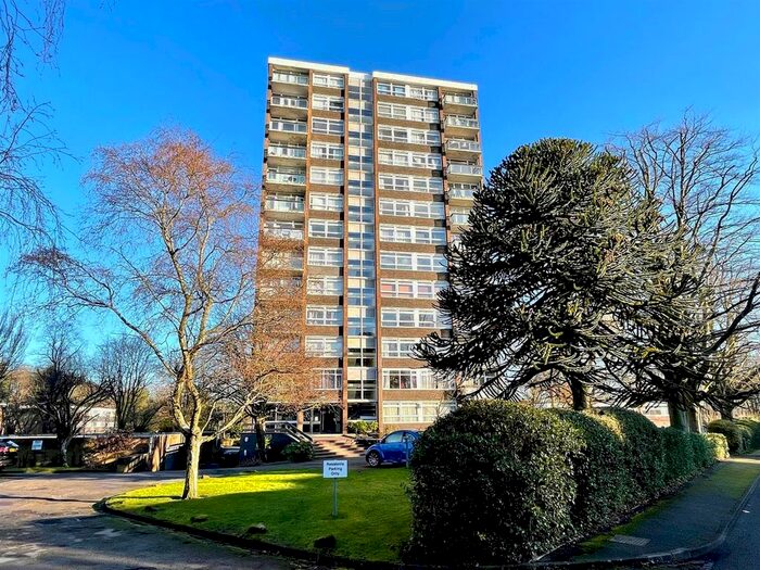 2 Bedroom Flat To Rent In Hermitage Road, Edgbaston, Birmingham, B15