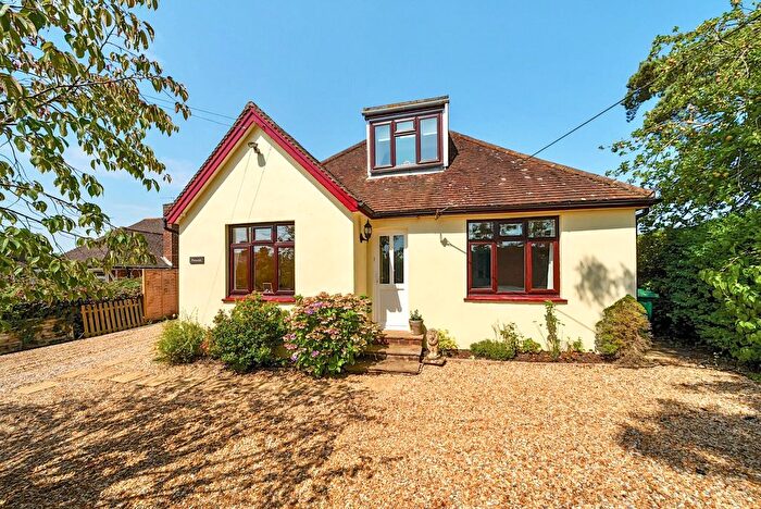 3 Bedroom Bungalow For Sale In Oakhurst Lane, Loxwood, RH14