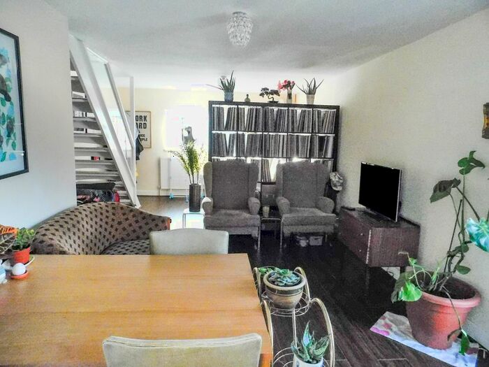 1 Bedroom Flat To Rent In High Street, Kings Heath, Birmingham, B14