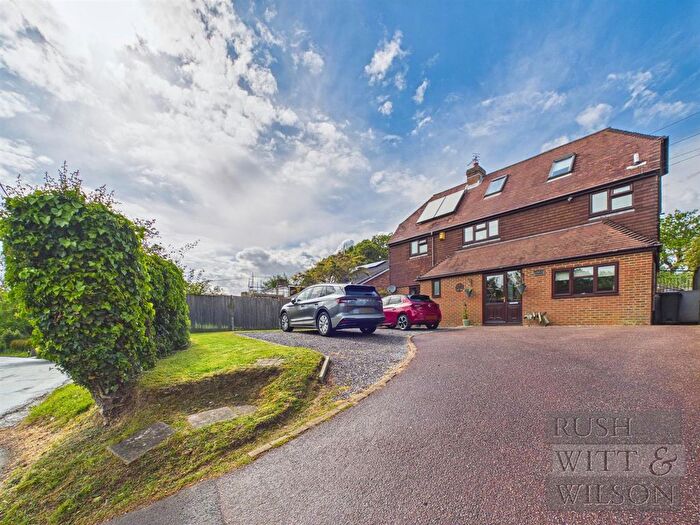 4 Bedroom Detached House For Sale In Butchers Lane, Three Oaks, TN35