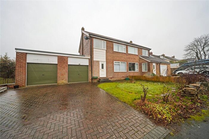 3 Bedroom Semi-Detached House For Sale In Mitford Close, High Shincliffe, DH1