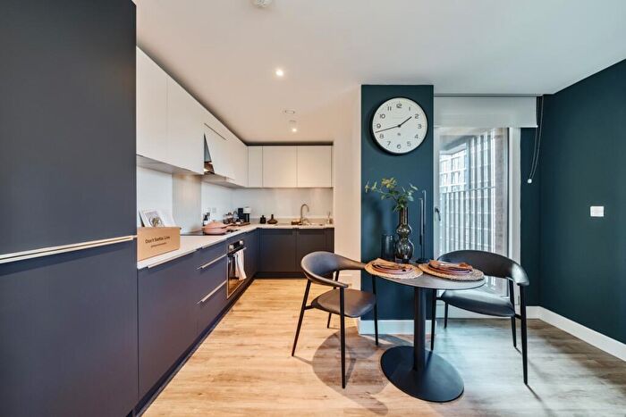 2 Bedroom Apartment To Rent In The Junction Leeds, LS12