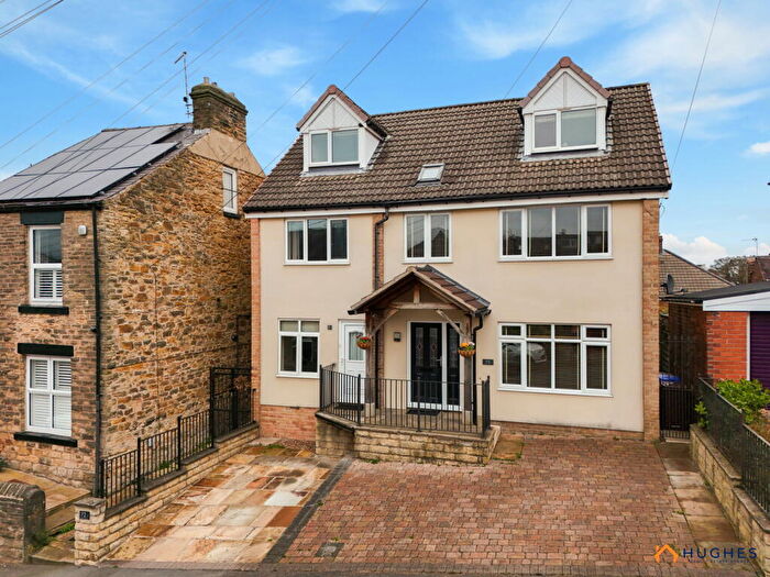 4 Bedroom Detached House For Sale In Linaker Road, Walkley, Sheffield, S6