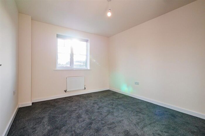 4 Bedroom Semi-Detached House To Rent In Malvern Rise, Malvern, WR14
