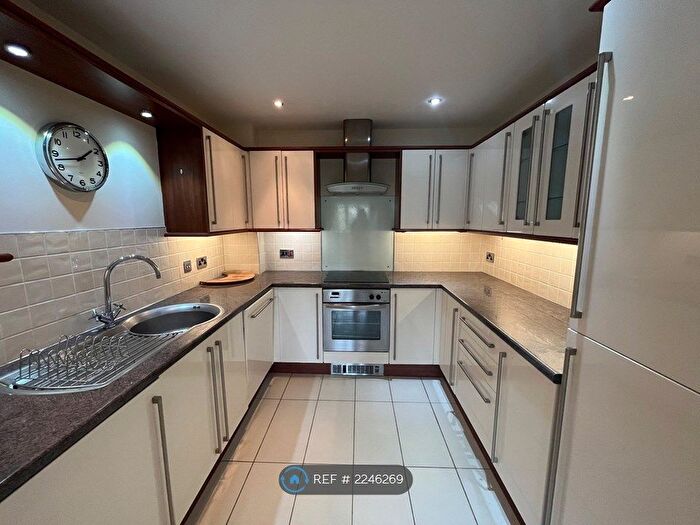 2 Bedroom Flat To Rent In Valeview House, Cotgrave, Nottingham, NG12